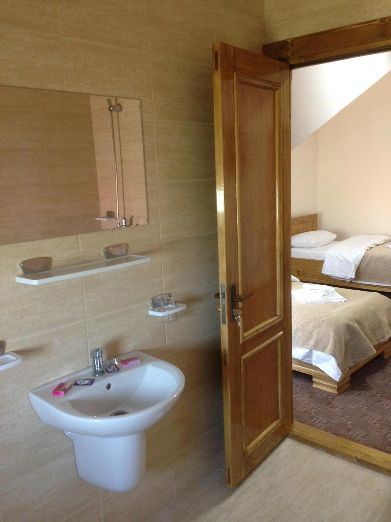 Hotel Adial Adjud ภายนอก รูปภาพ