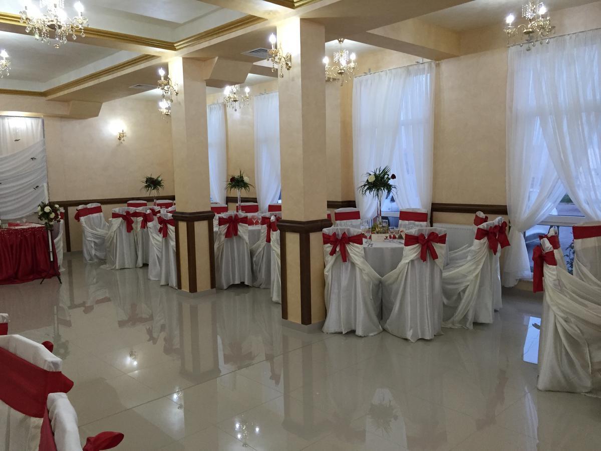 Hotel Adial Adjud ภายนอก รูปภาพ